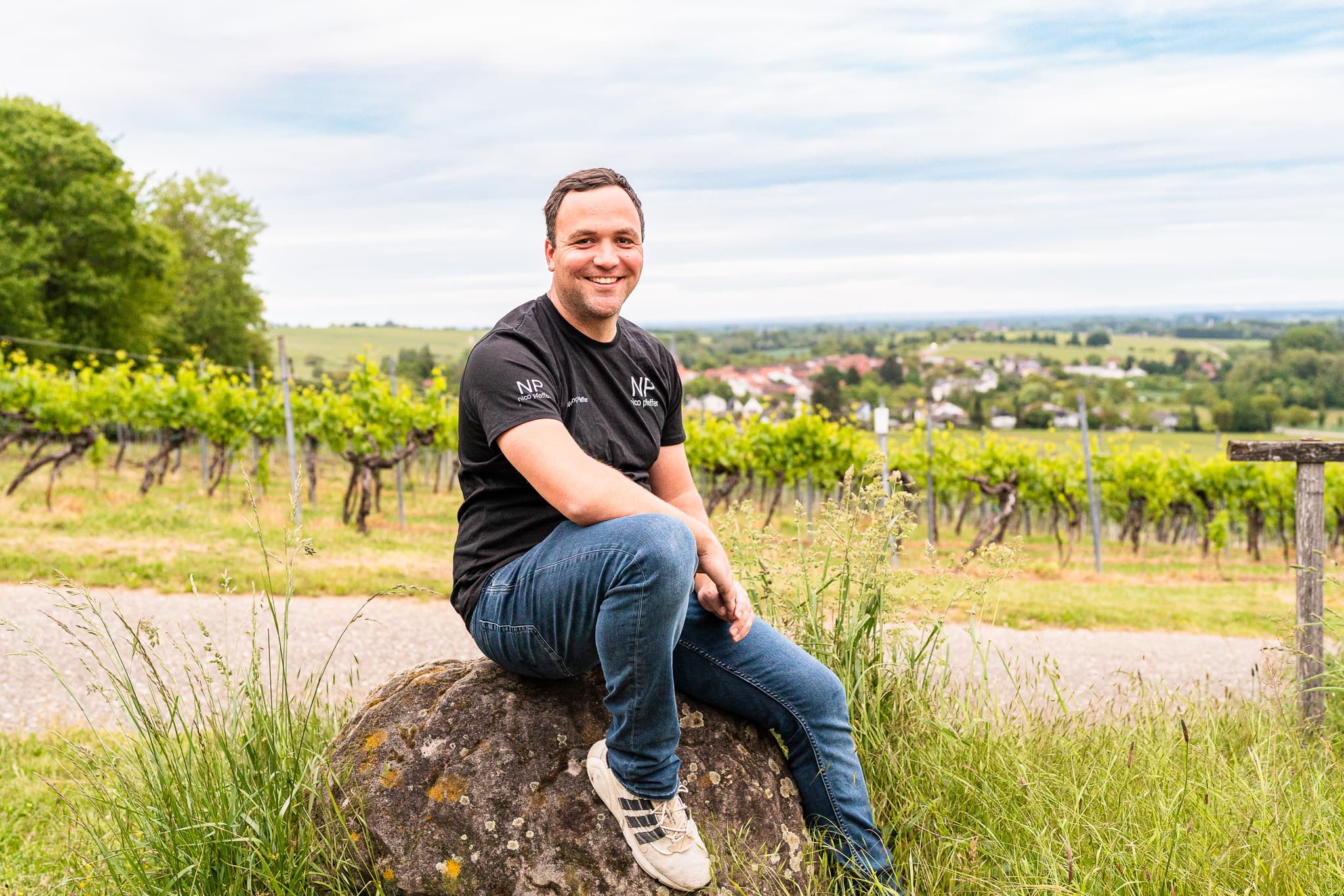 Nico Pfeffer im Weinberg